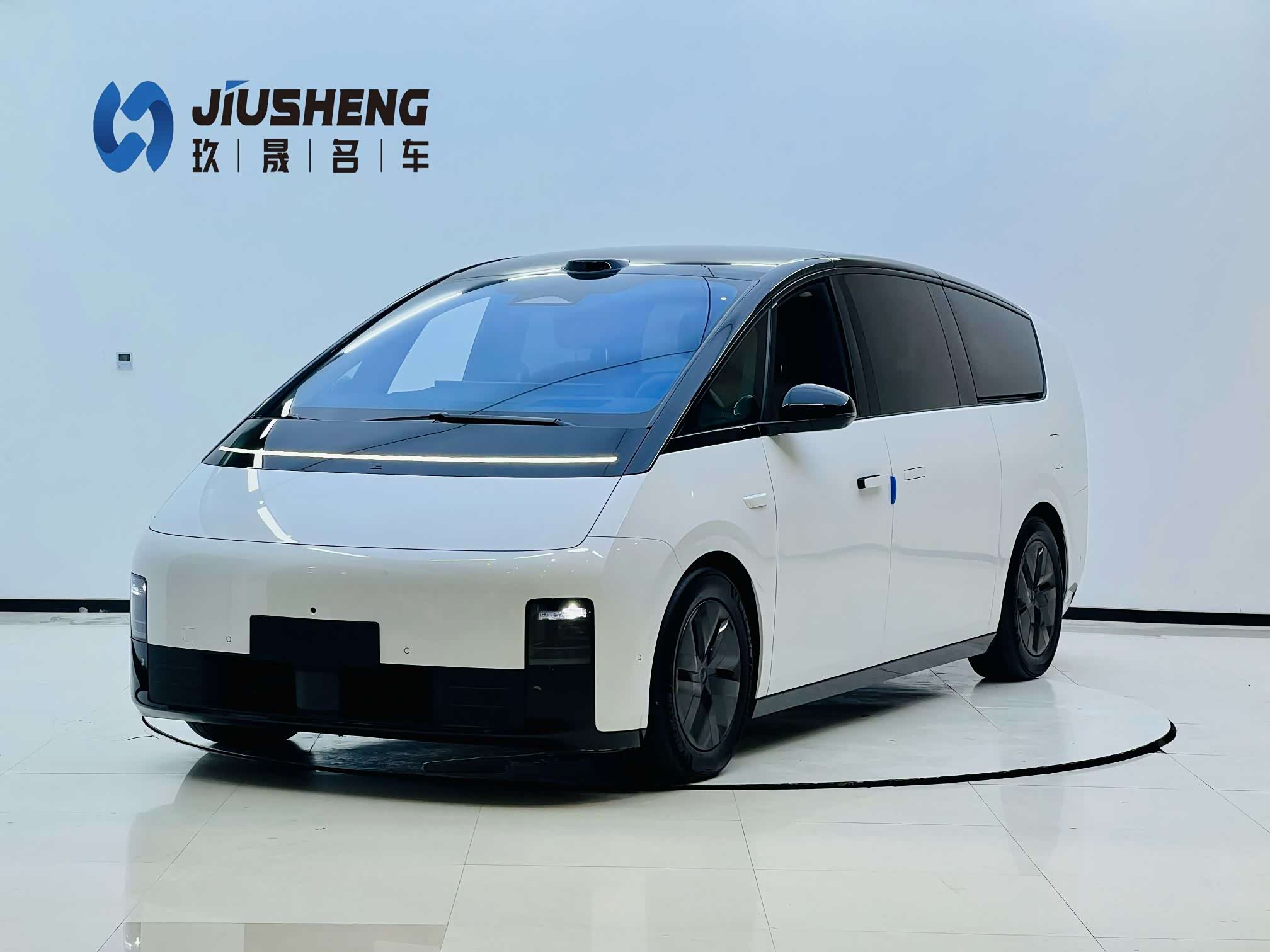 LiXiang MEGA