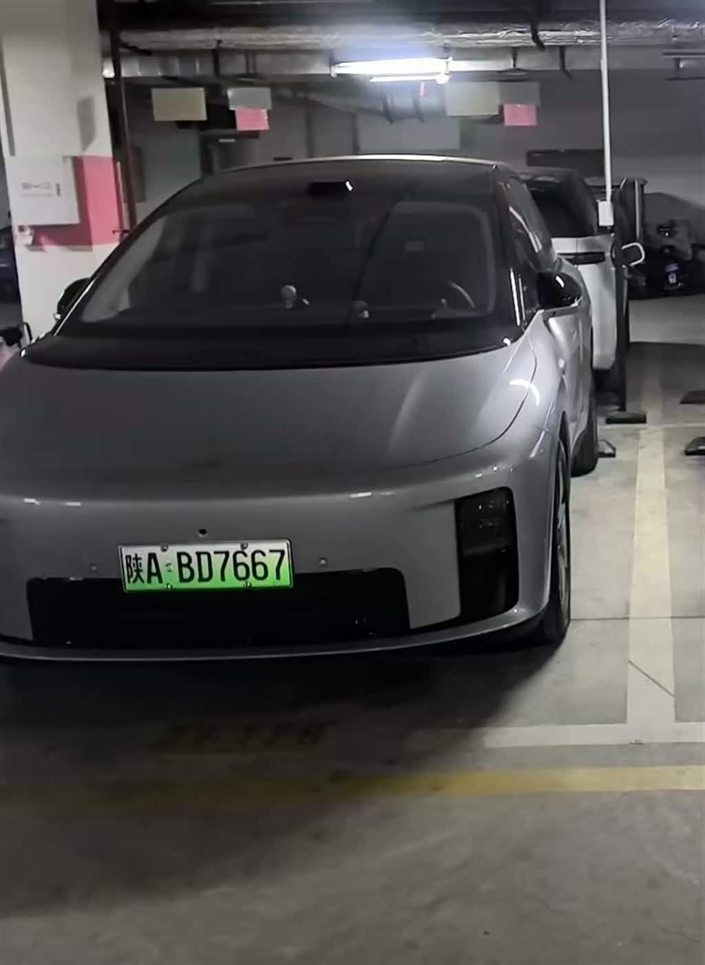 LiXiang i8