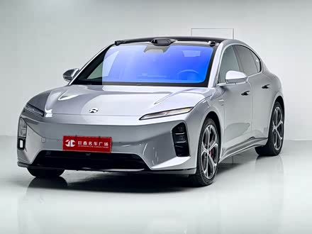 NIO ET5