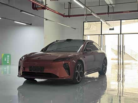 NIO ET5