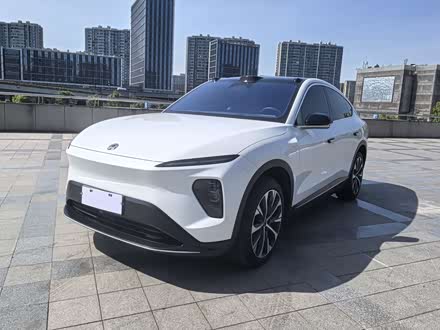 NIO EC7