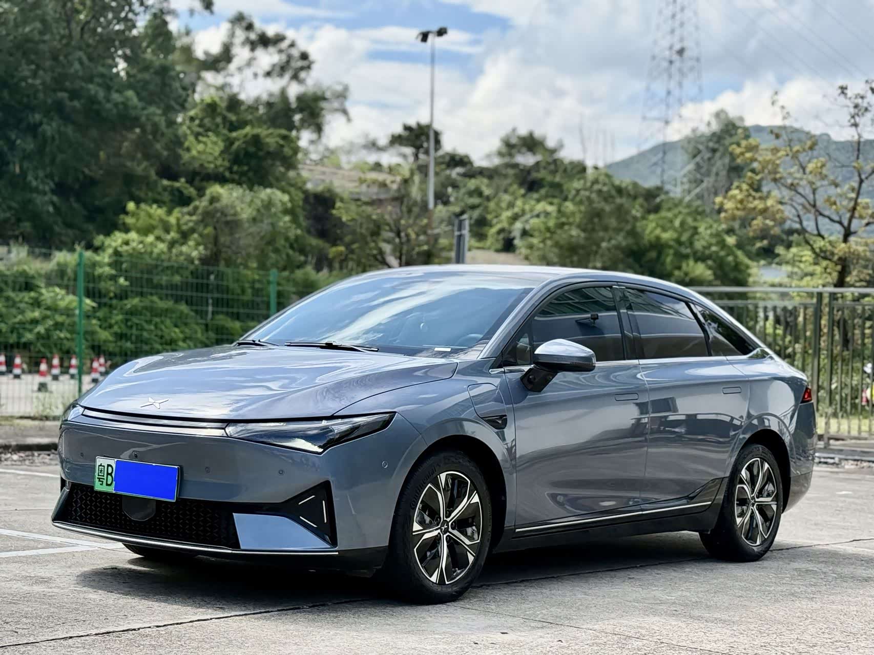 Xpeng P5