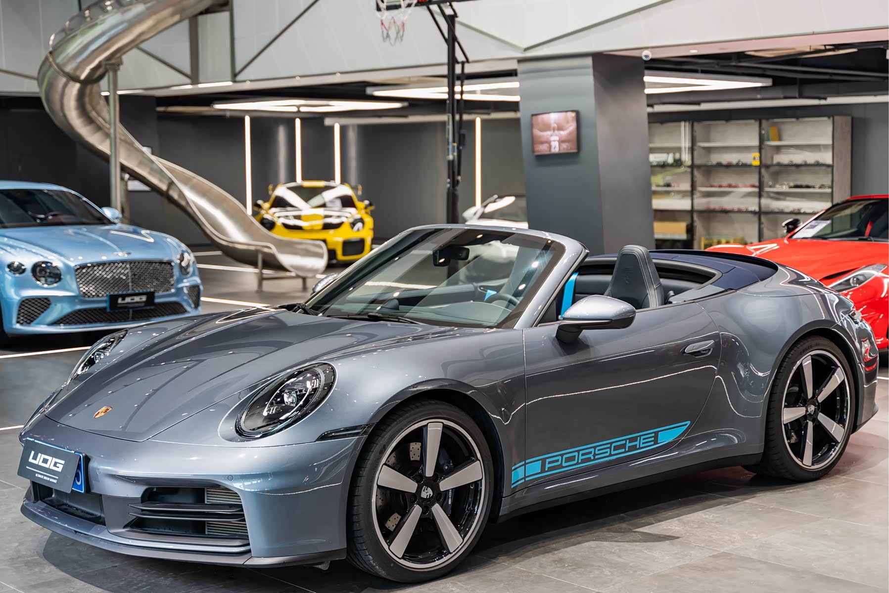 Porsche 911