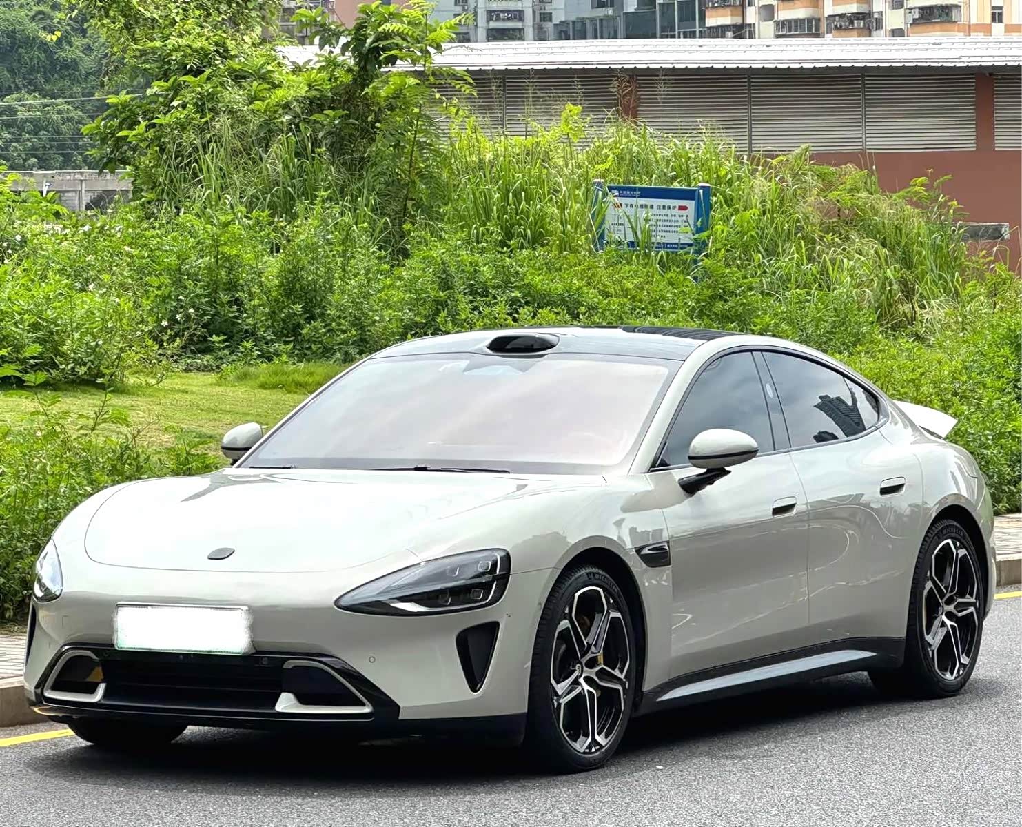 Xiaomi SU7