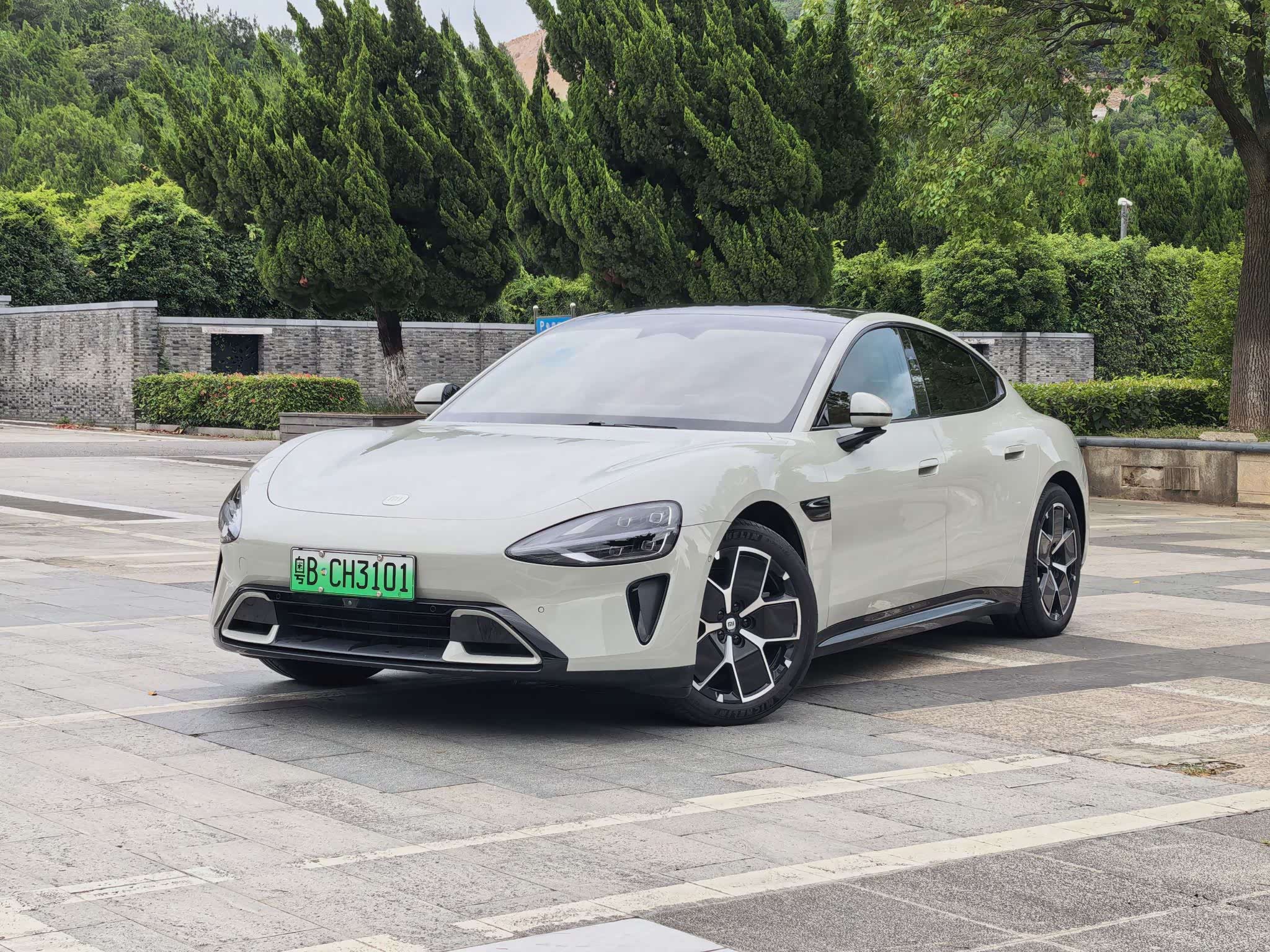 Xiaomi SU7