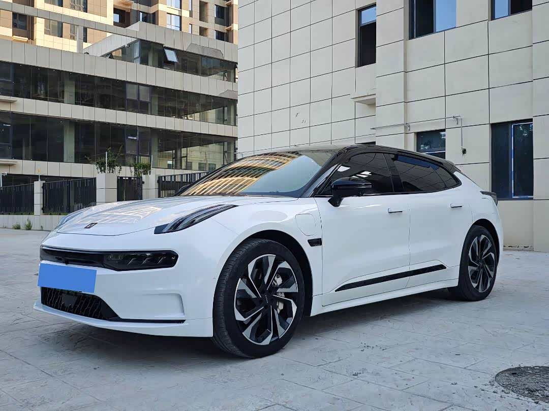 Zeekr 001