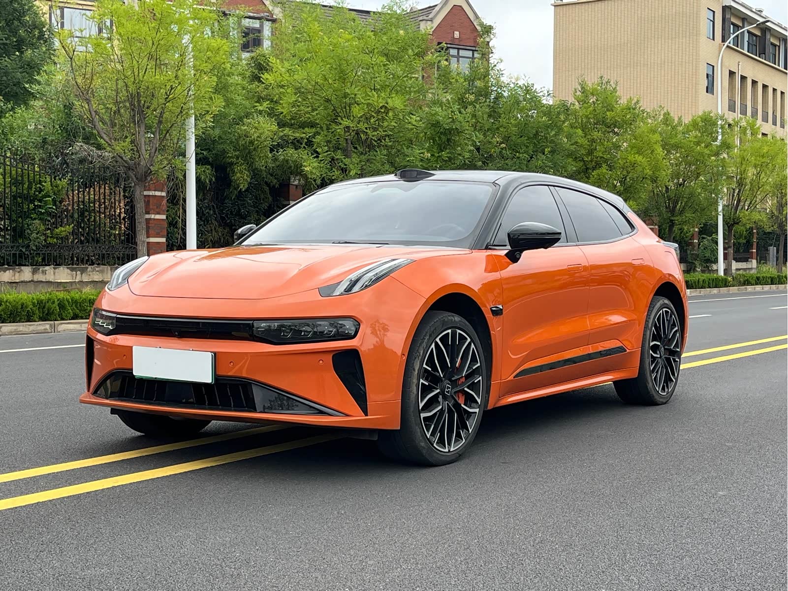 Zeekr 001