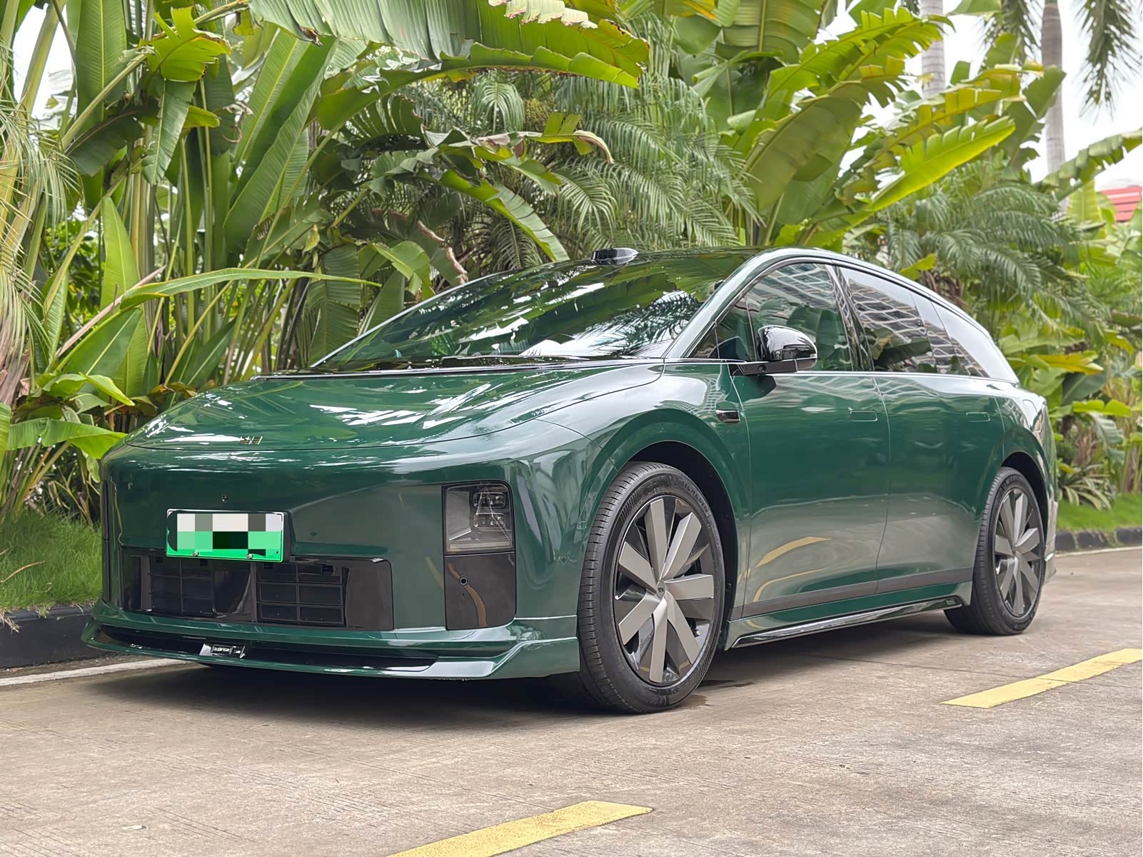 LiXiang i6