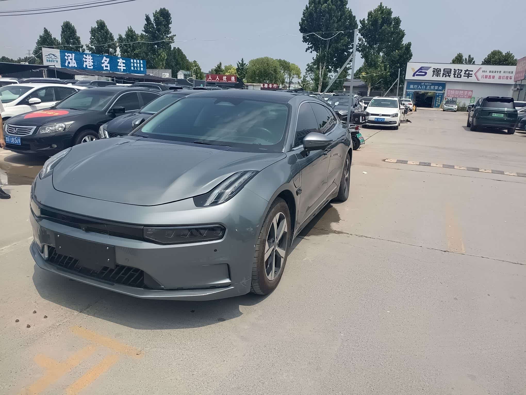 Zeekr 001