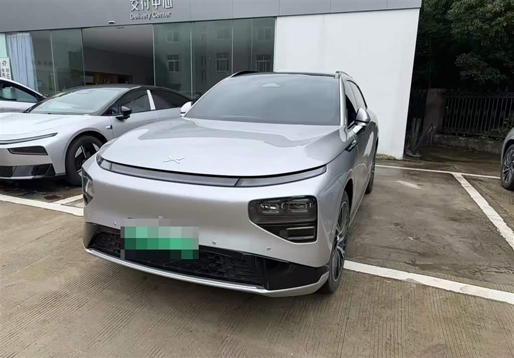 Xpeng G9