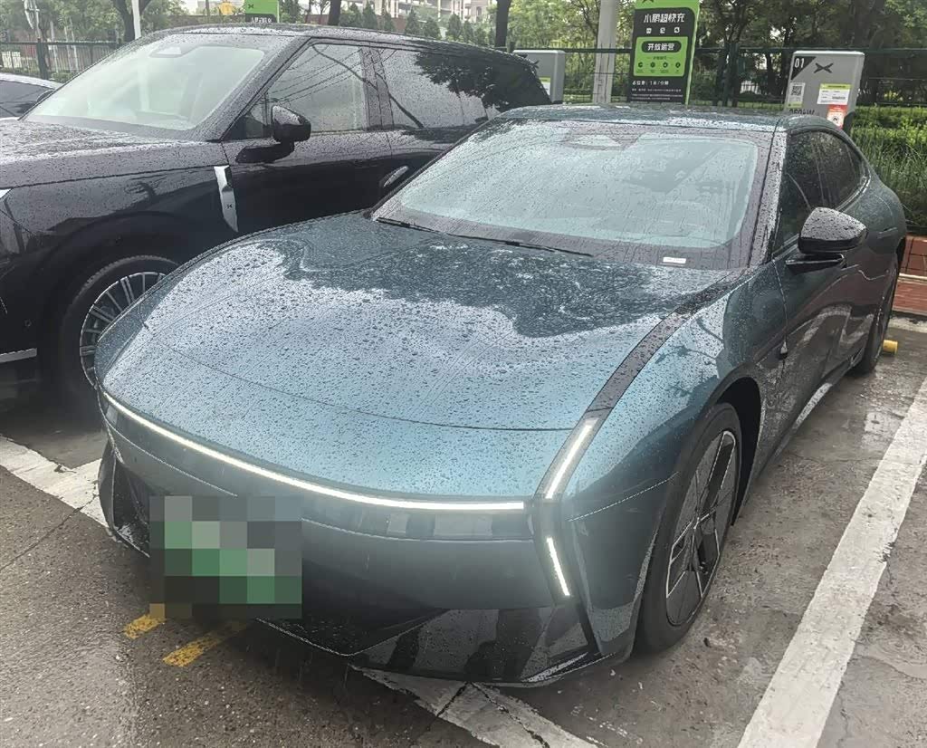 Xpeng P7