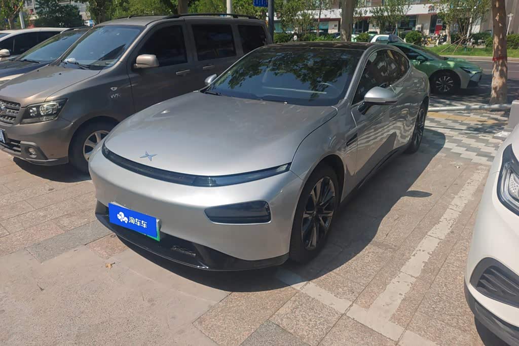 Xpeng P7