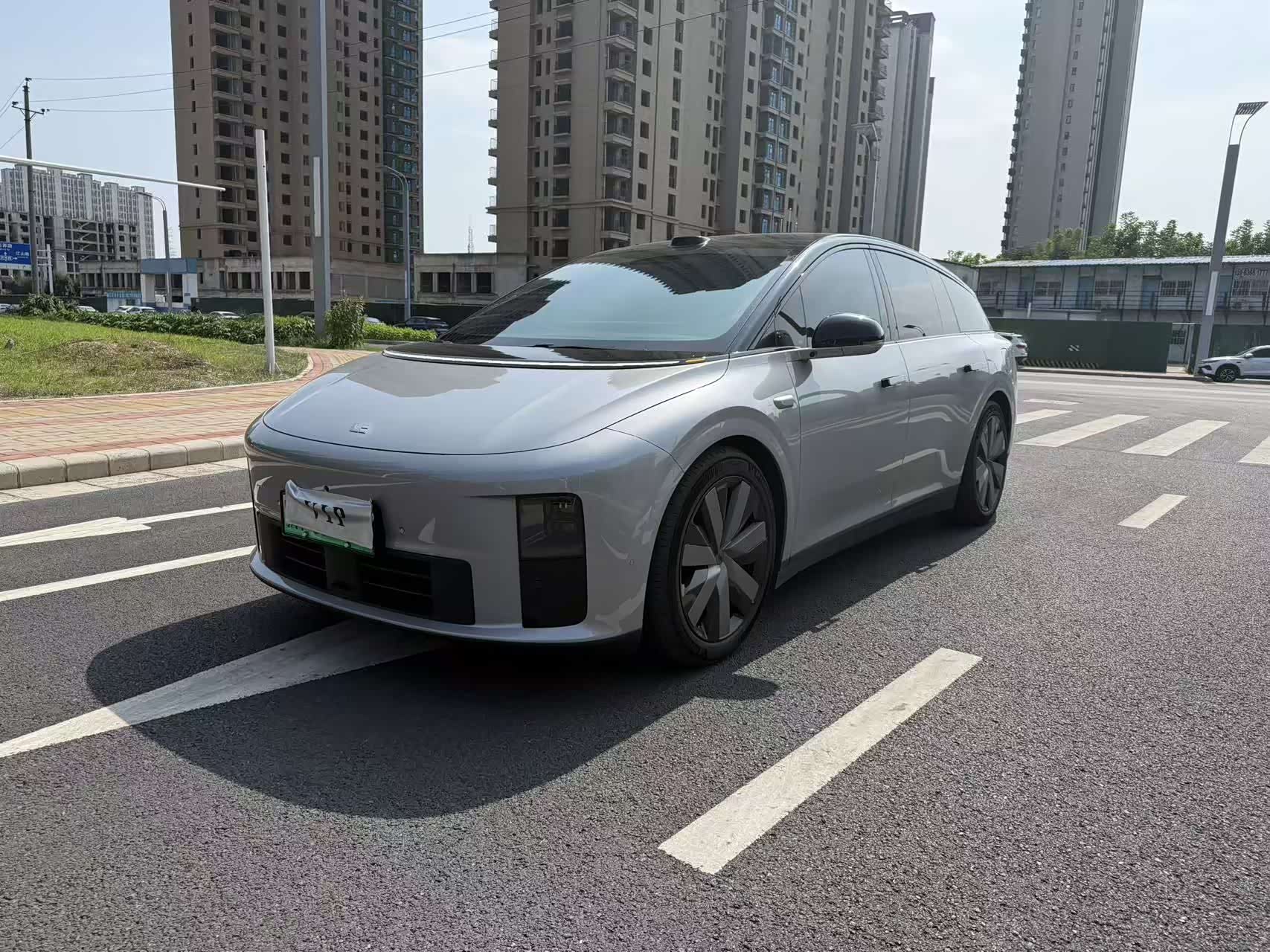 LiXiang i6