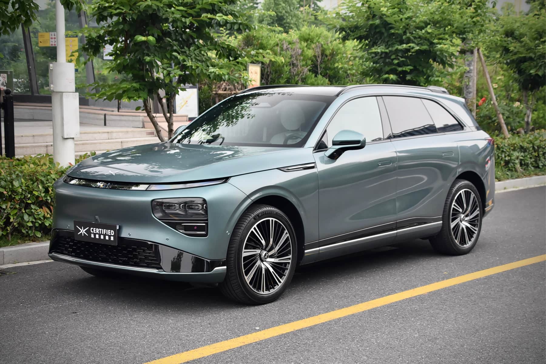 Xpeng G9