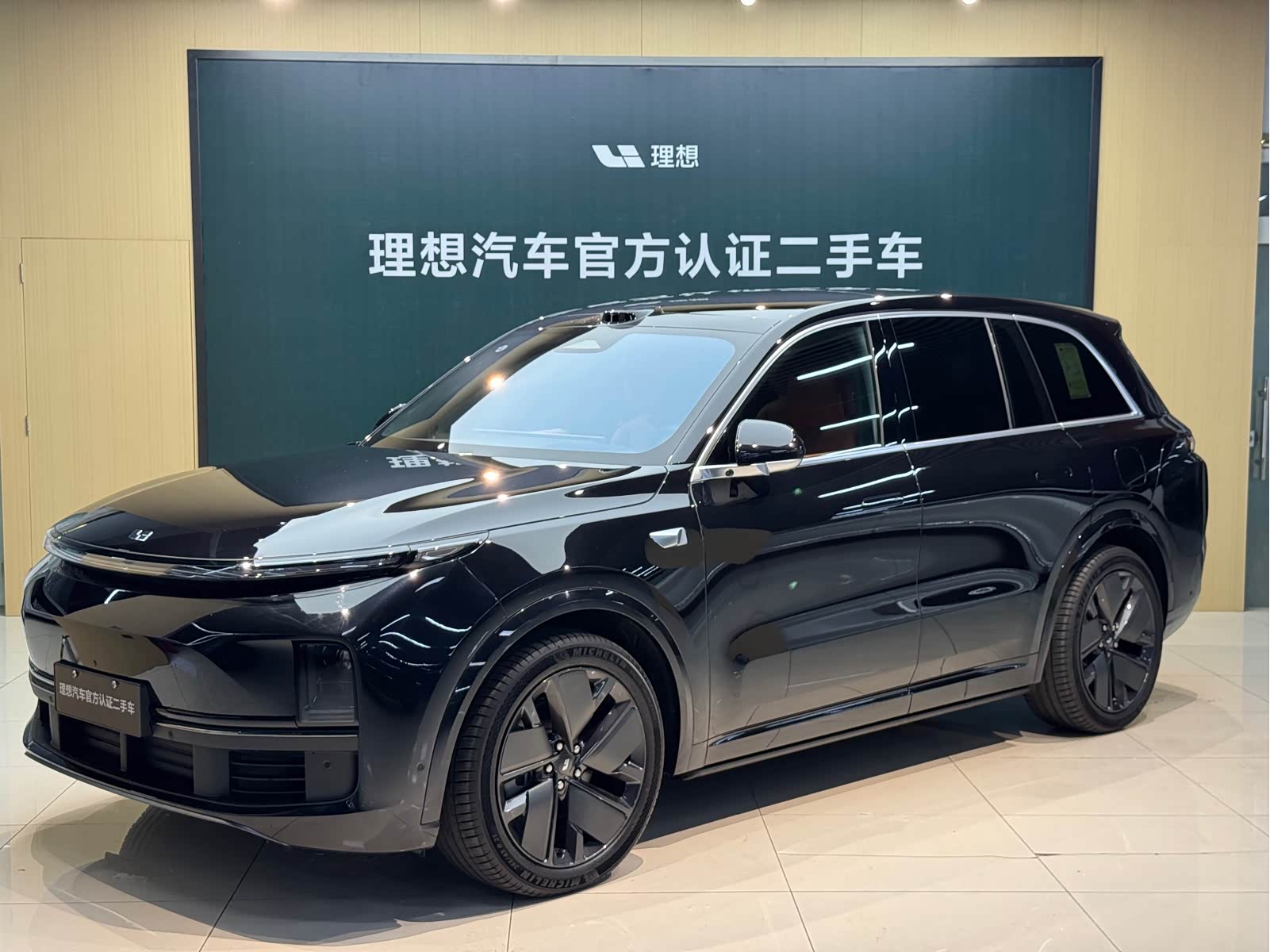LiXiang L8