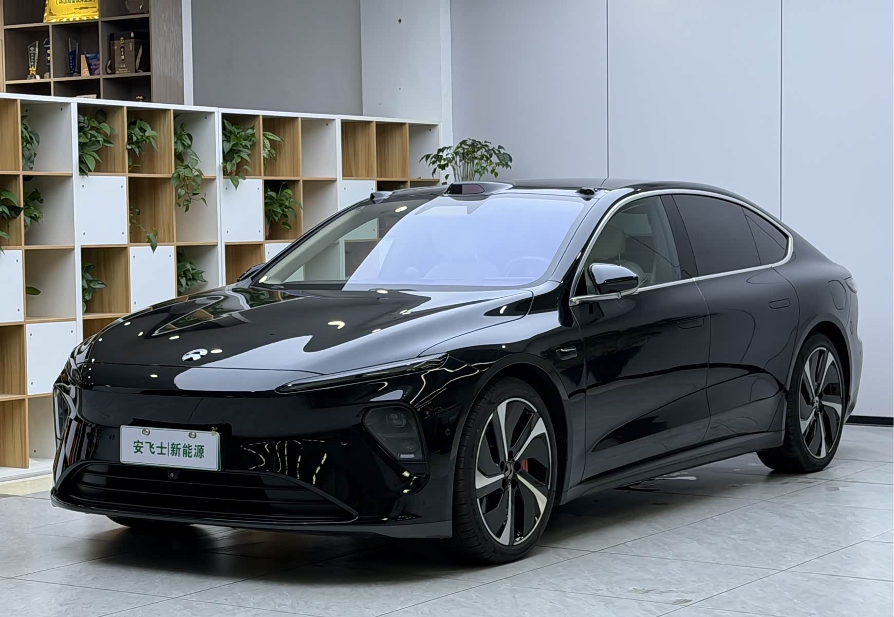 NIO ET7
