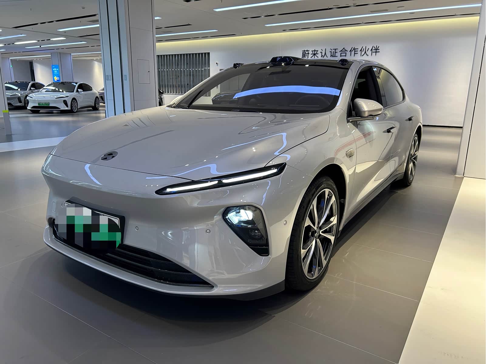 NIO ET7