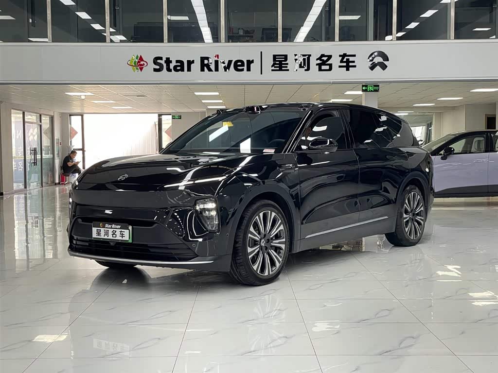 NIO ES8