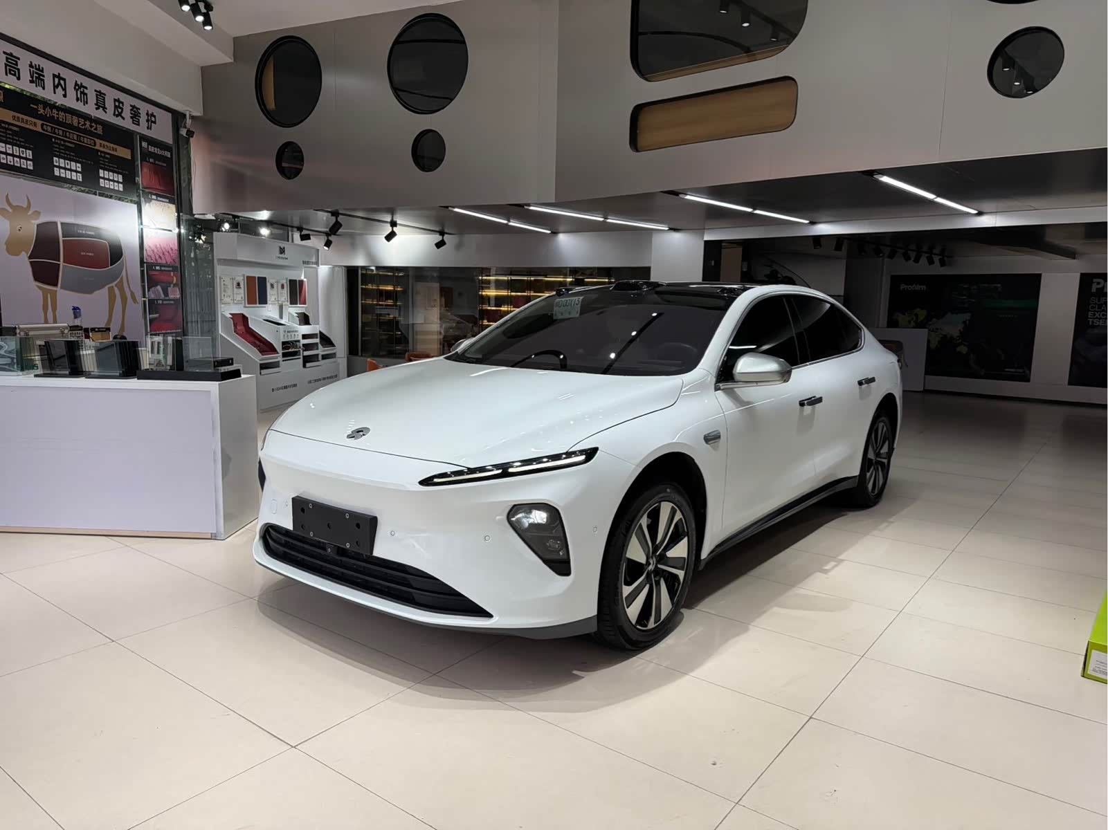 NIO ET7