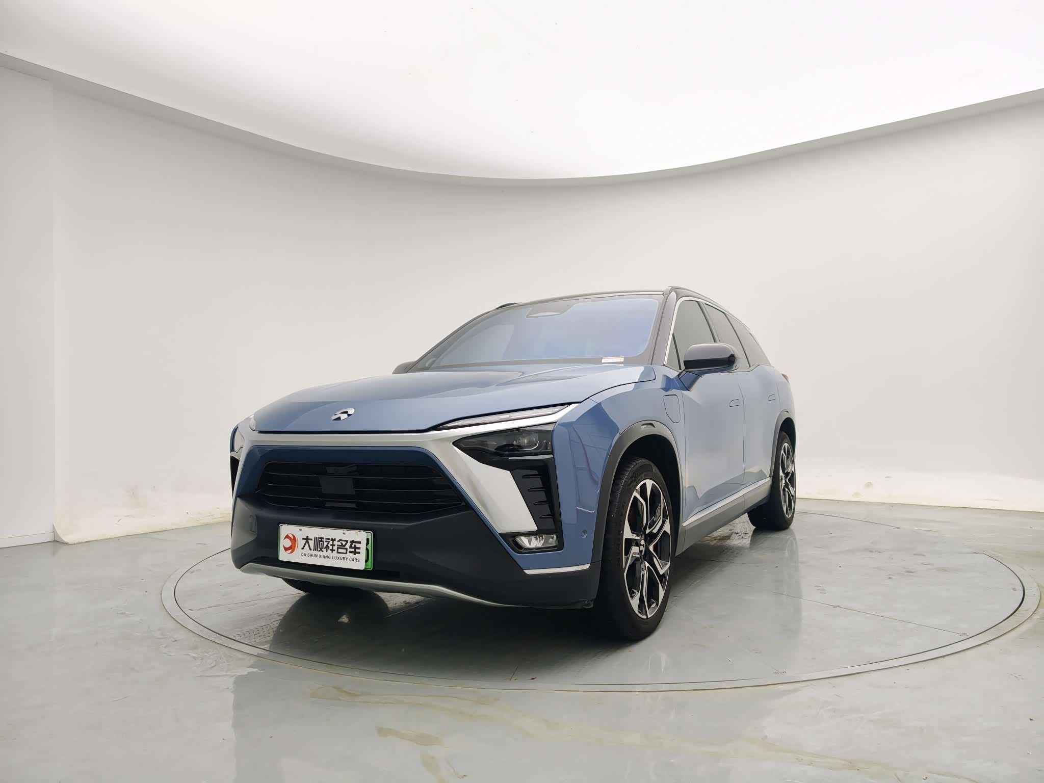 NIO ES8