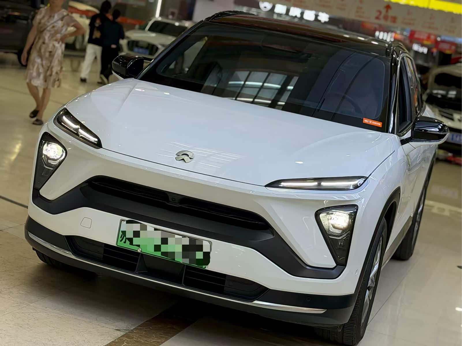 NIO ES6