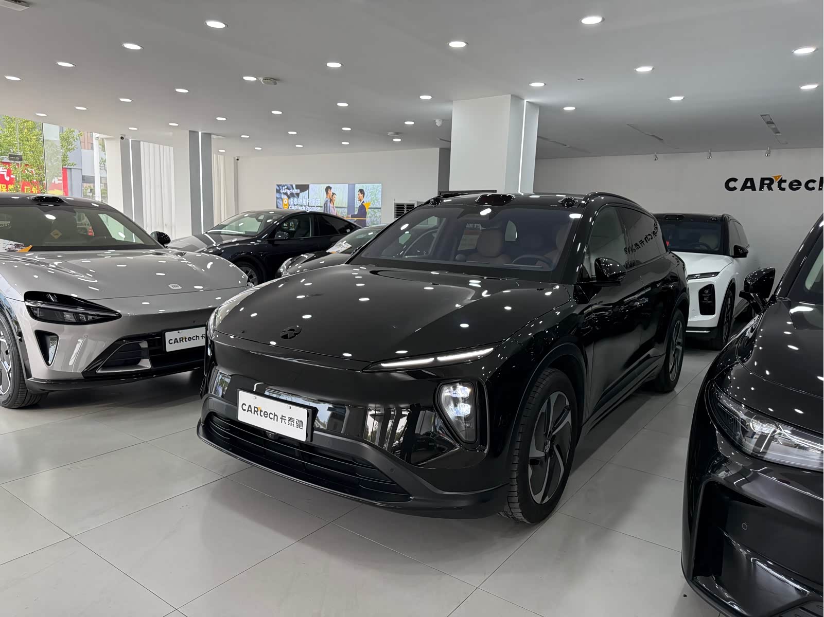 NIO ES6