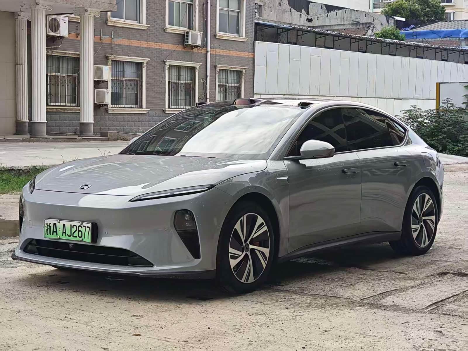 NIO ET5