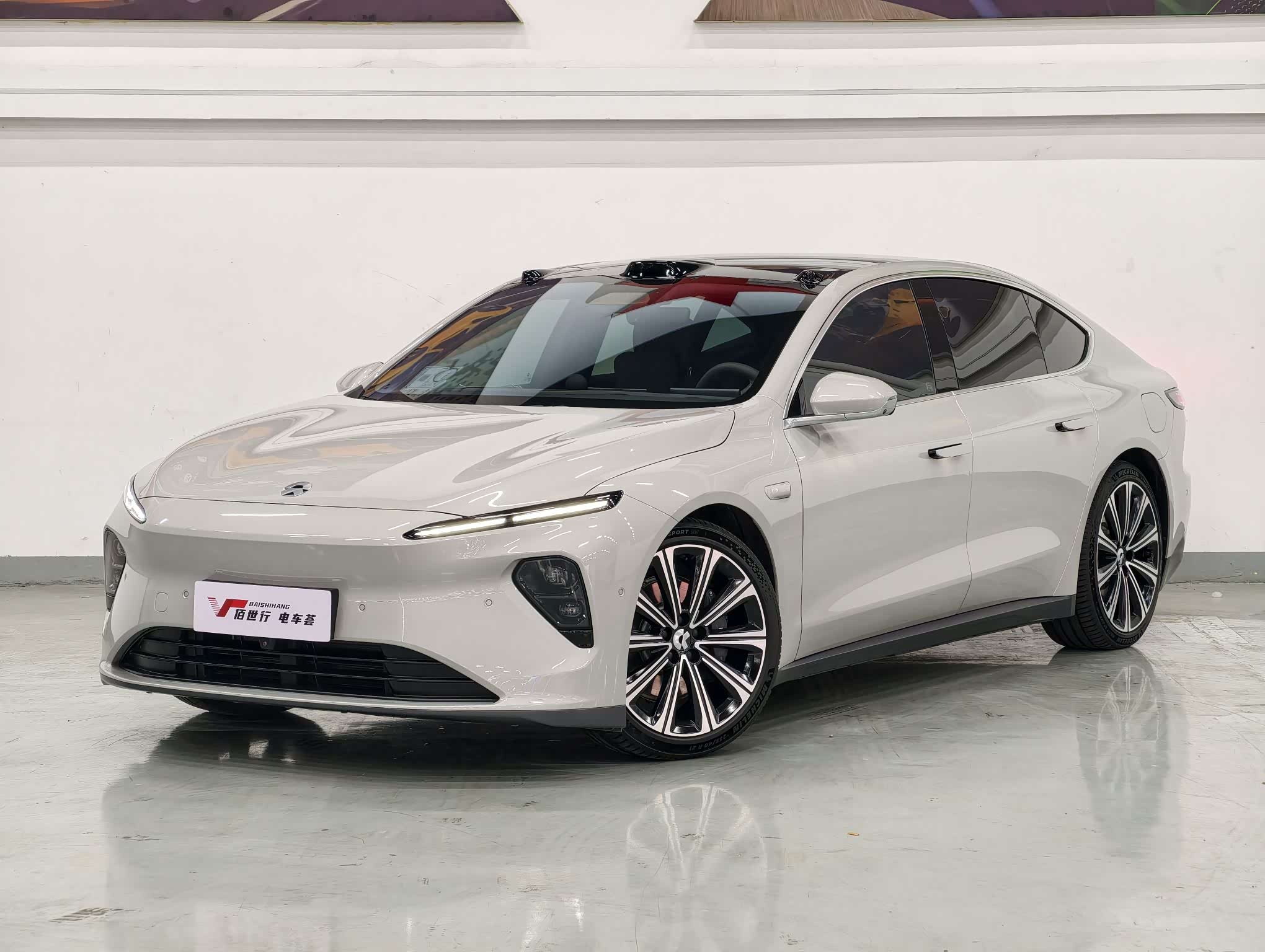 NIO ET7