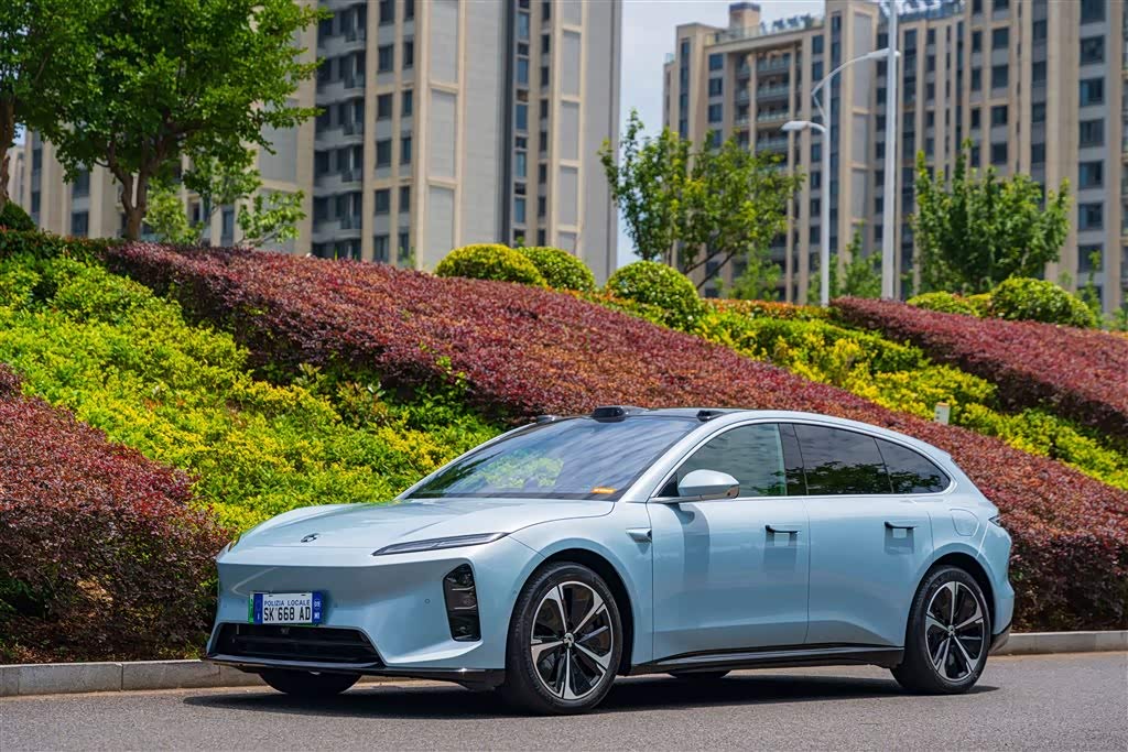 NIO ET5T