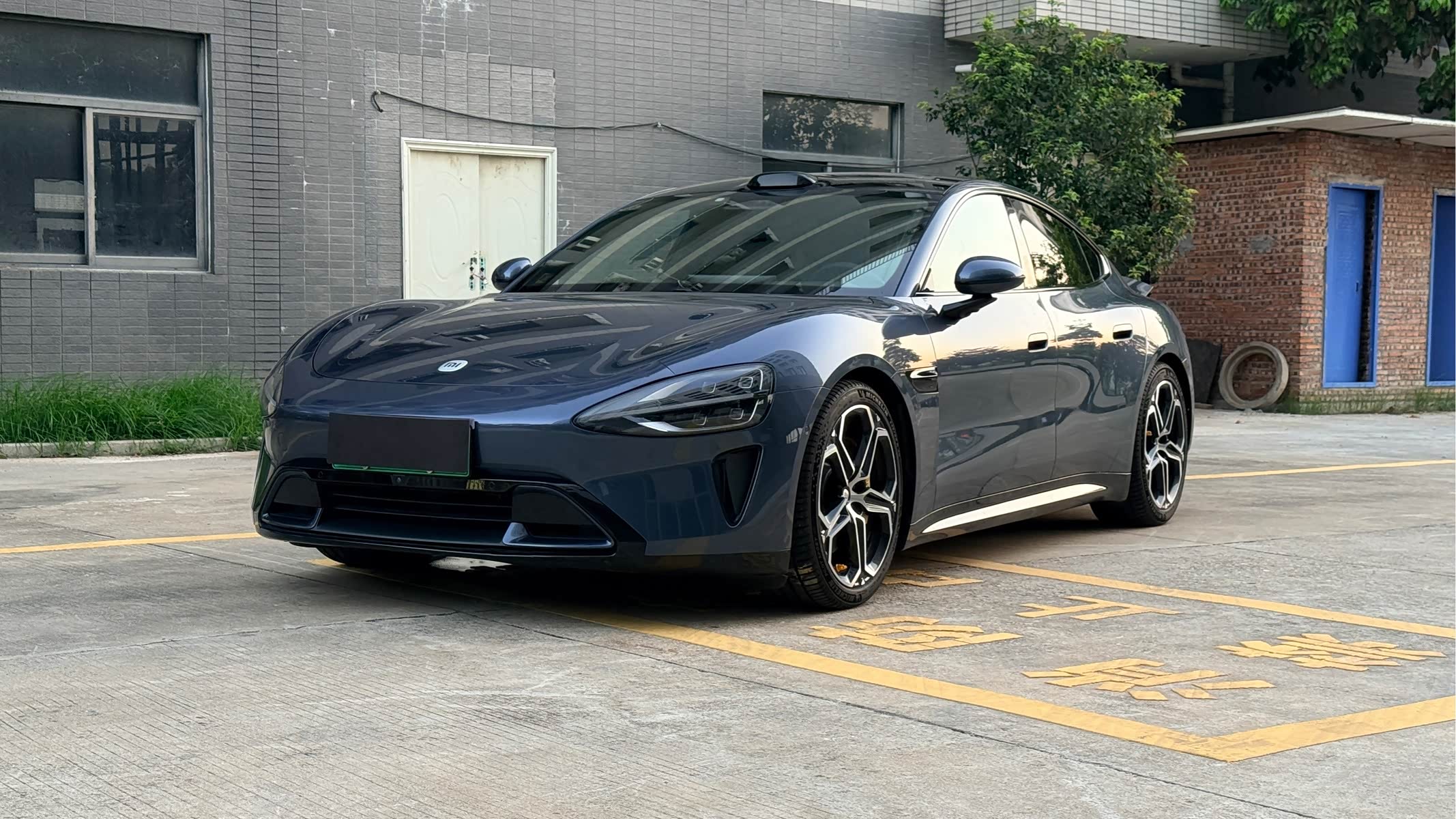 Xiaomi SU7