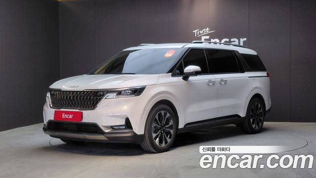 Kia Canival, Белый