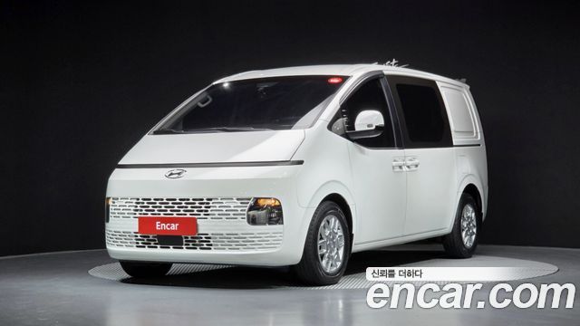 Hyundai Staria, Белый