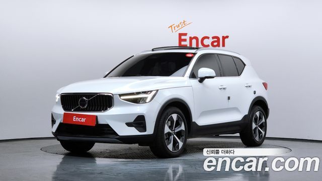 Volvo XC40, Белый