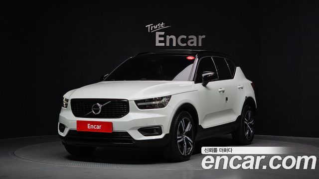 Volvo XC40, Белый